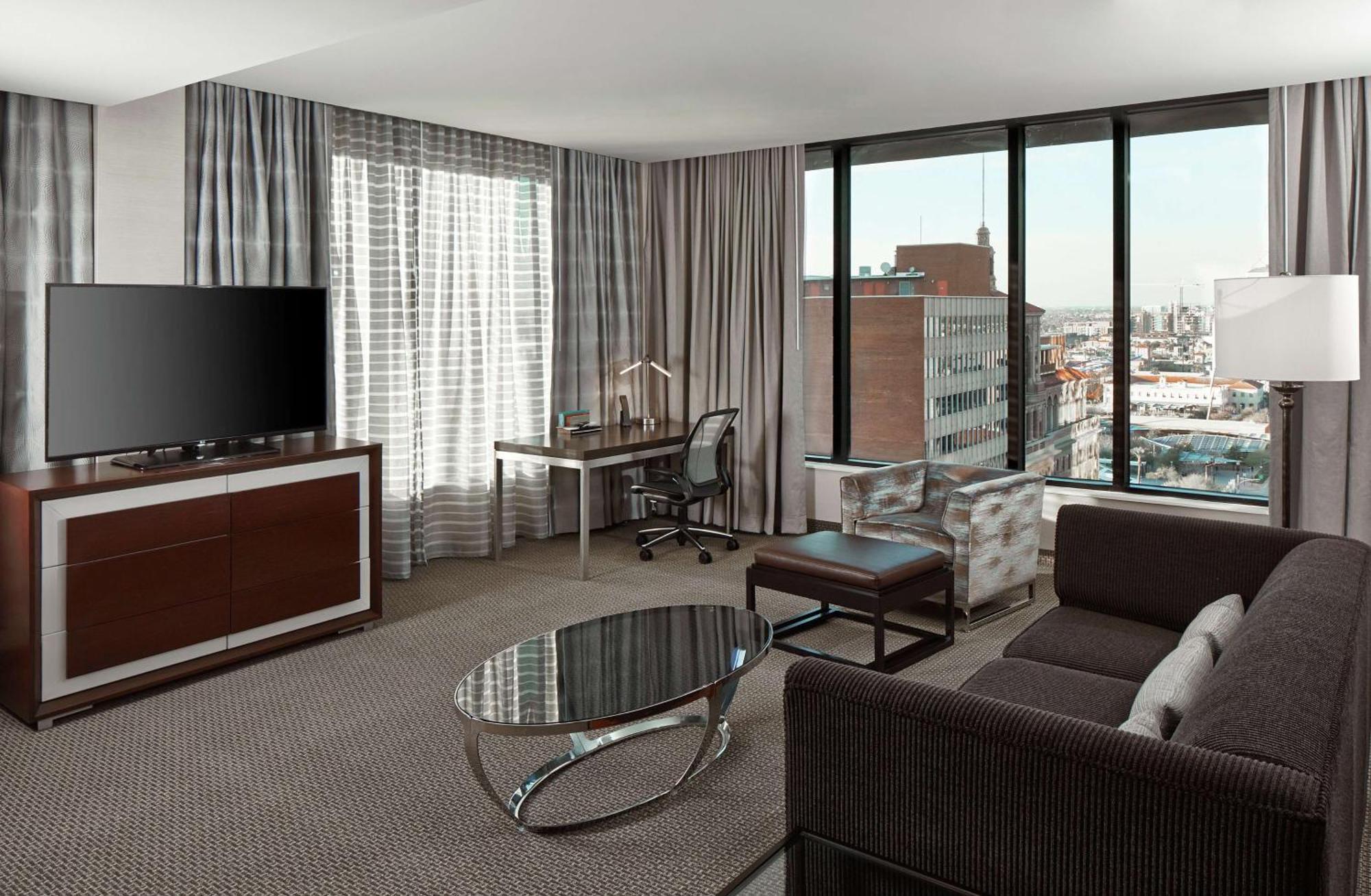 Hilton Garden Inn Phoenix Downtown Ngoại thất bức ảnh